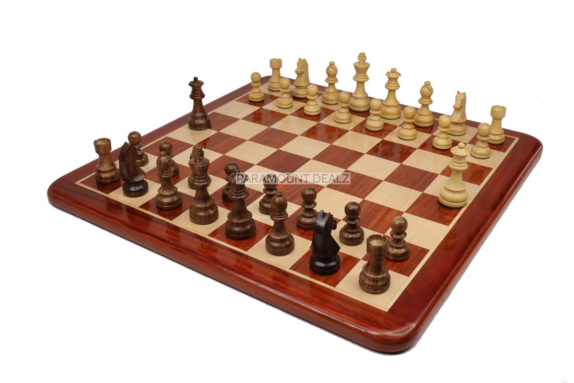 21" Flat Style Wooden Chess Board Game Set with Staunton Chess Pieces