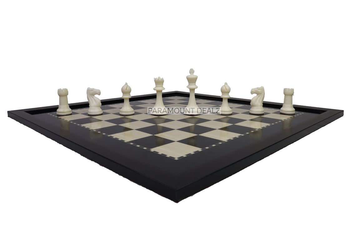 Jeu D'échecs Adrienne En Bois De Ronce Incrusté - Pièces Pondérées
