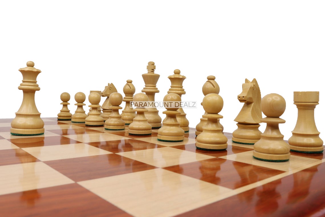Style Wooden Chess Board