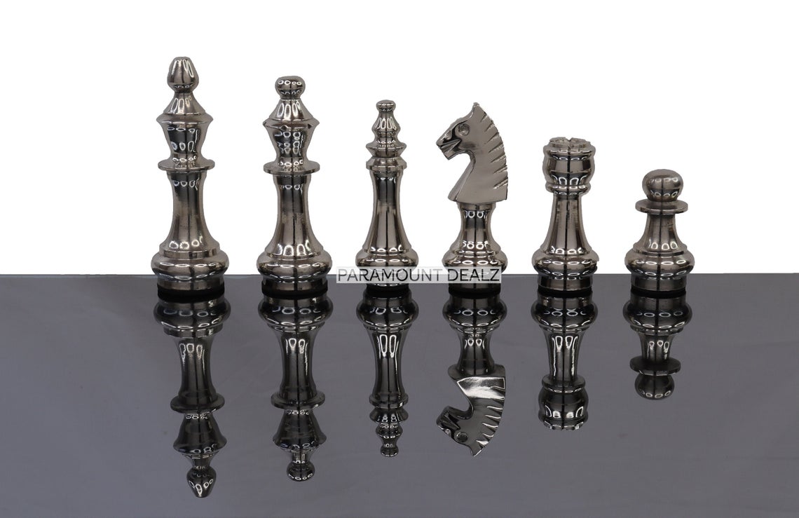 Handcrafted Aluminium Metal 32 Chess Pieces Set and Wooden Chess Pieces Box