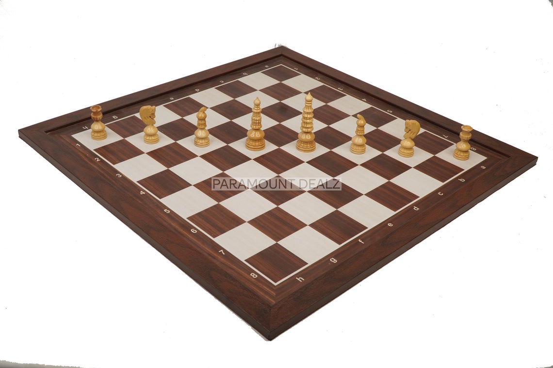 Minar Style Pattern Seamless Design Chess Board Game Set